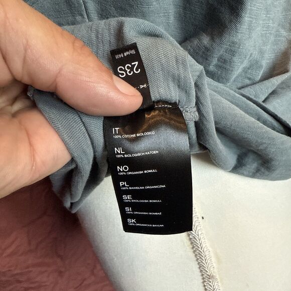 Kuhl Short Sleeve Top Women’s Medium Blue Embroidered - Picture 8 of 8